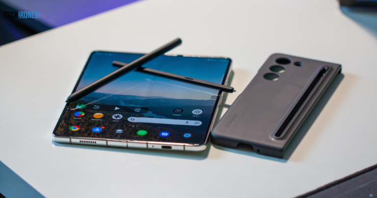 Samsung Reportedly Working On the World's Slimmest Foldable Phone
